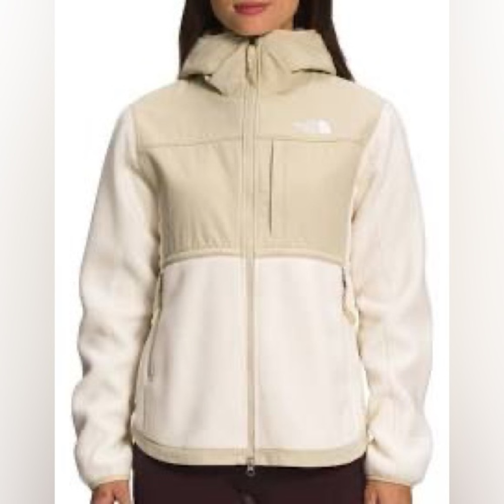 THE NORTHFACE TAN JACKET small , perfect for fall and so so cute and warm .